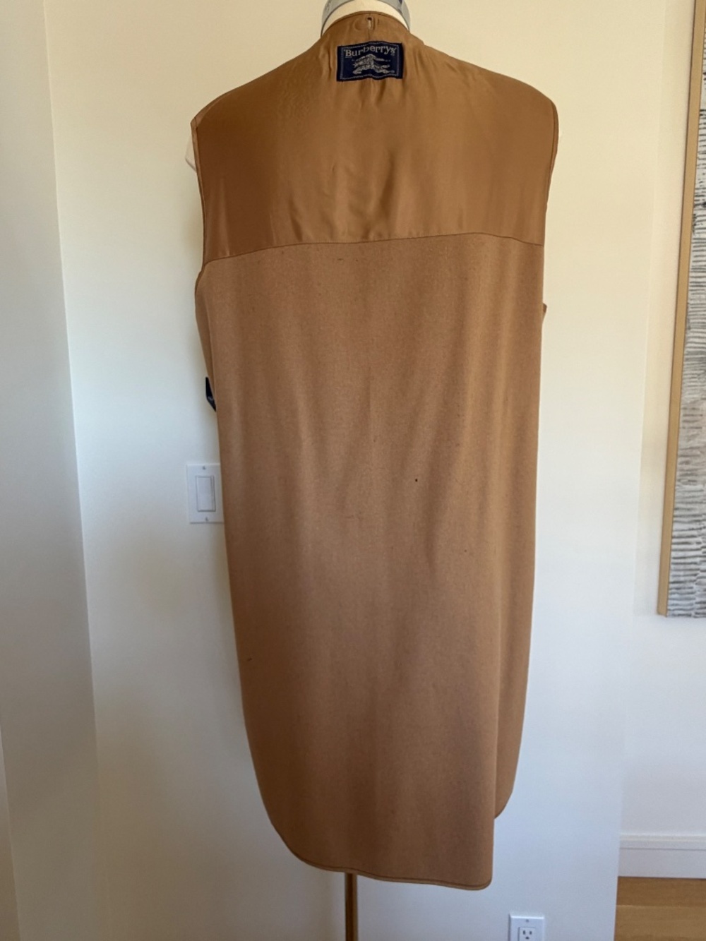 BURRYBERRY TRENCH COAT - Picture 7 of 14